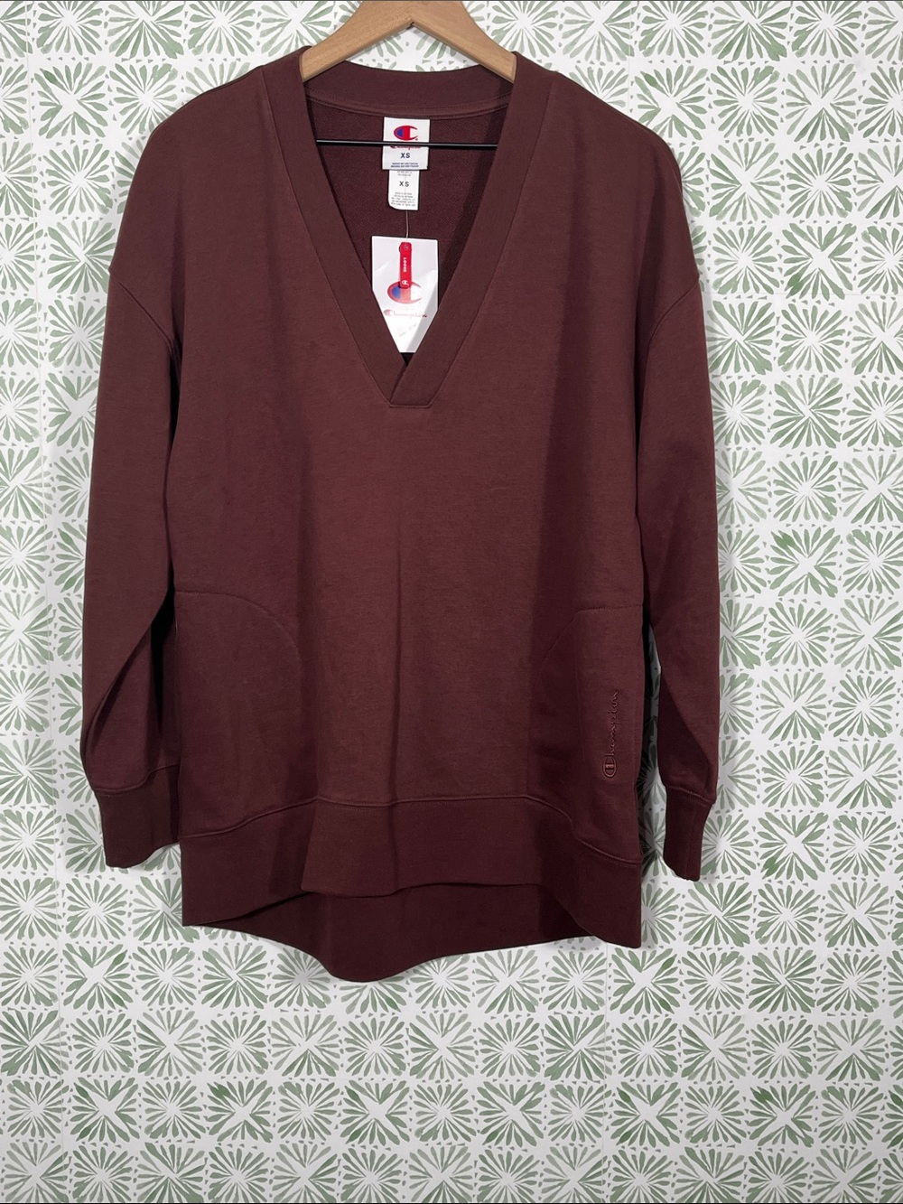 Champion Deep Maroon V-Neck Pullover - Picture 3 of 9